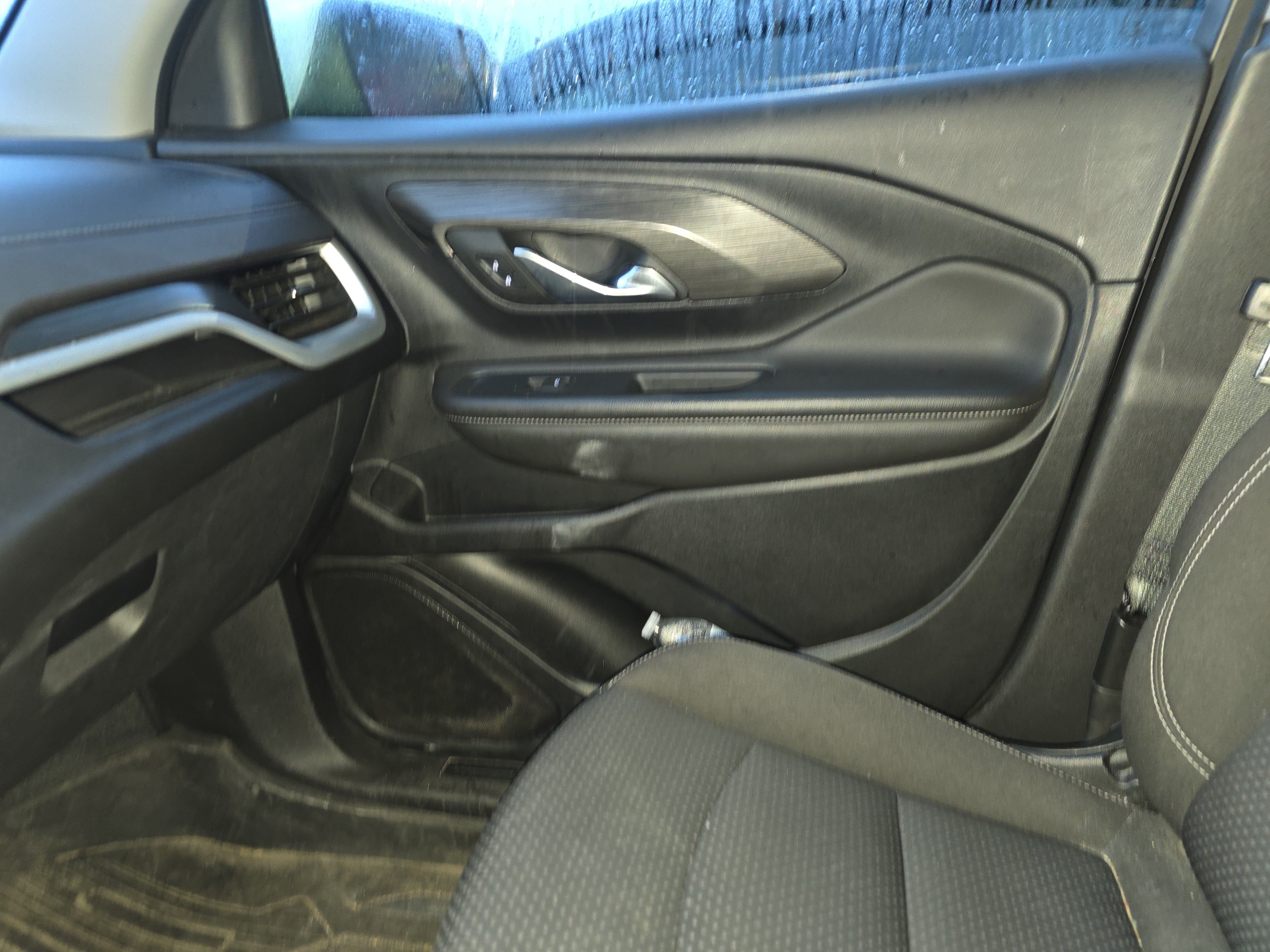 Used 2023 GMC Terrain SLE w/ Driver Convenience Package AWD/4WD image 32