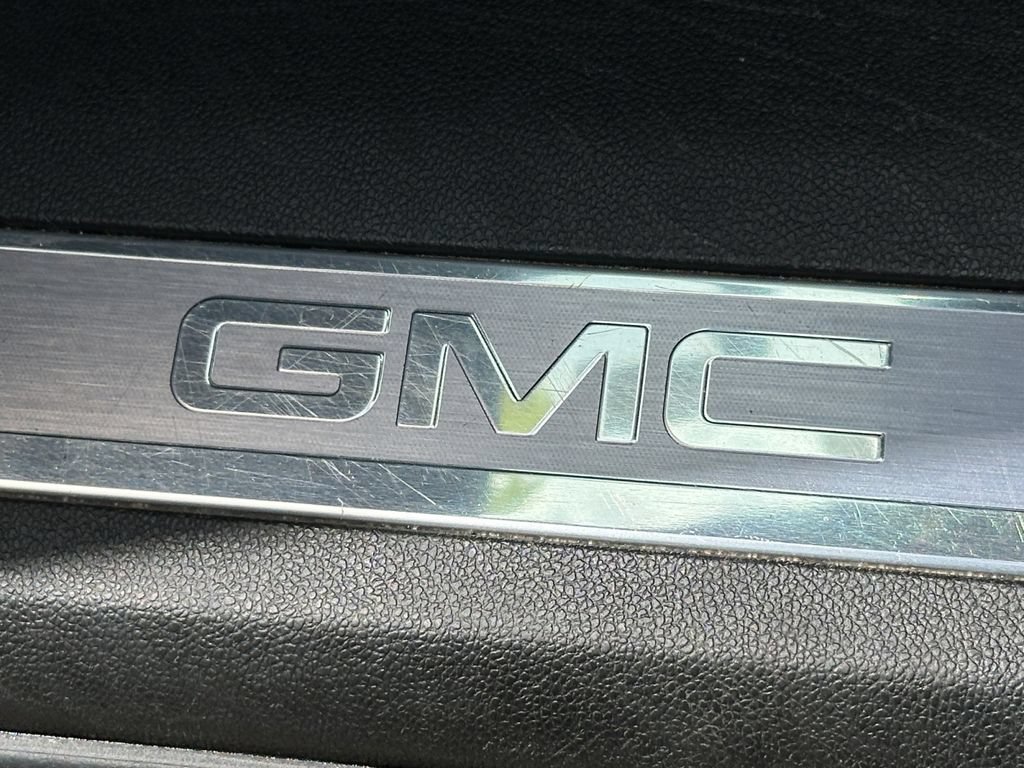 Used 2022 GMC Yukon SLT w/ SLT Premium Package AWD/4WD image 36