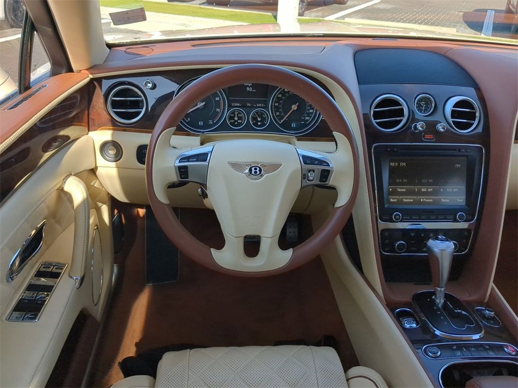 Used 2018 Bentley Flying Spur W12 image 16