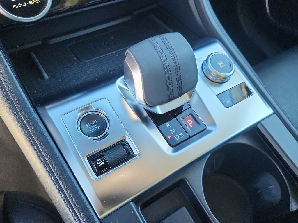 Used 2022 Jaguar F-PACE S image 23