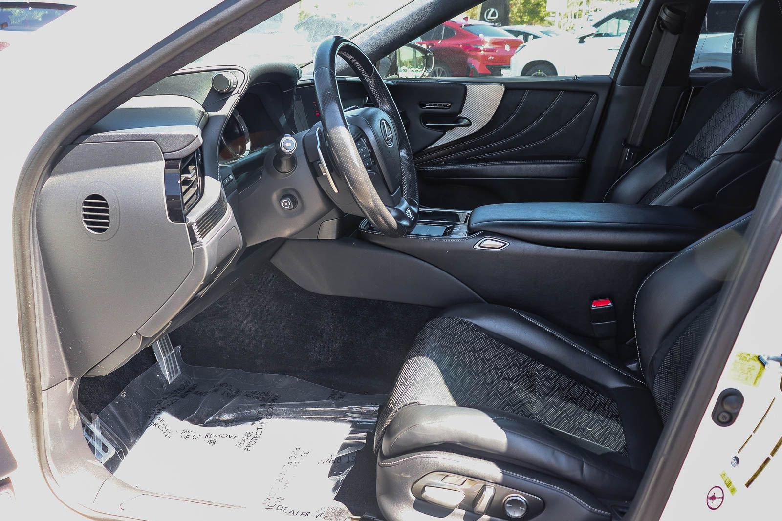 Used 2018 Lexus LS 500 F Sport w/ Accessory Package (Z2) RWD image 21