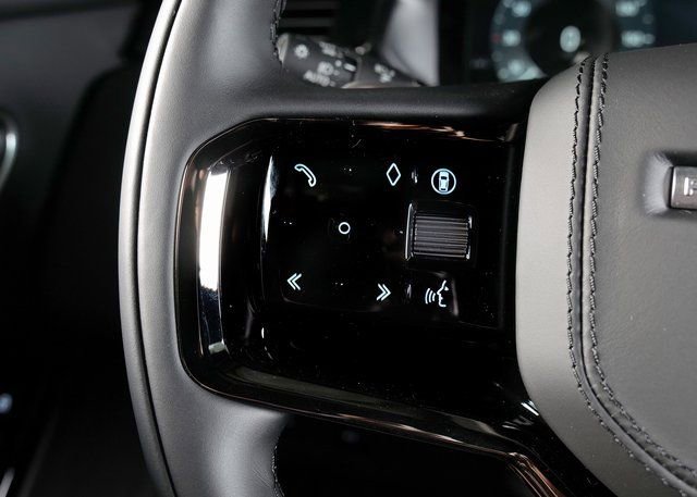 New 2026 Land Rover Range Rover Velar Dynamic SE image 17