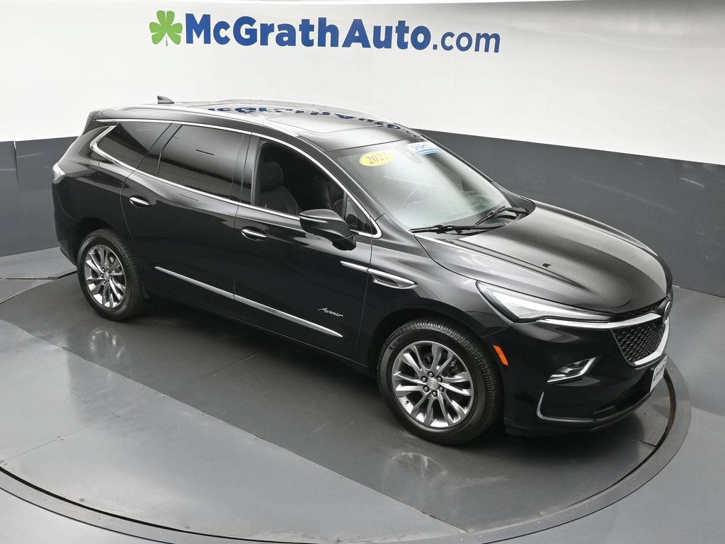Used 2022 Buick Enclave Avenir w/ Avenir Technology Package AWD/4WD image 3