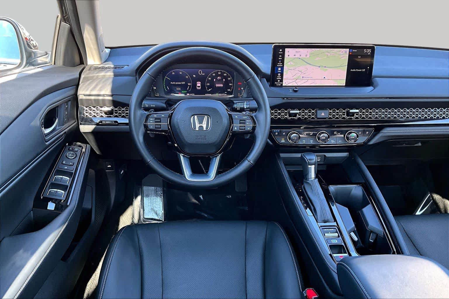 Used 2023 Honda Accord Touring image 6