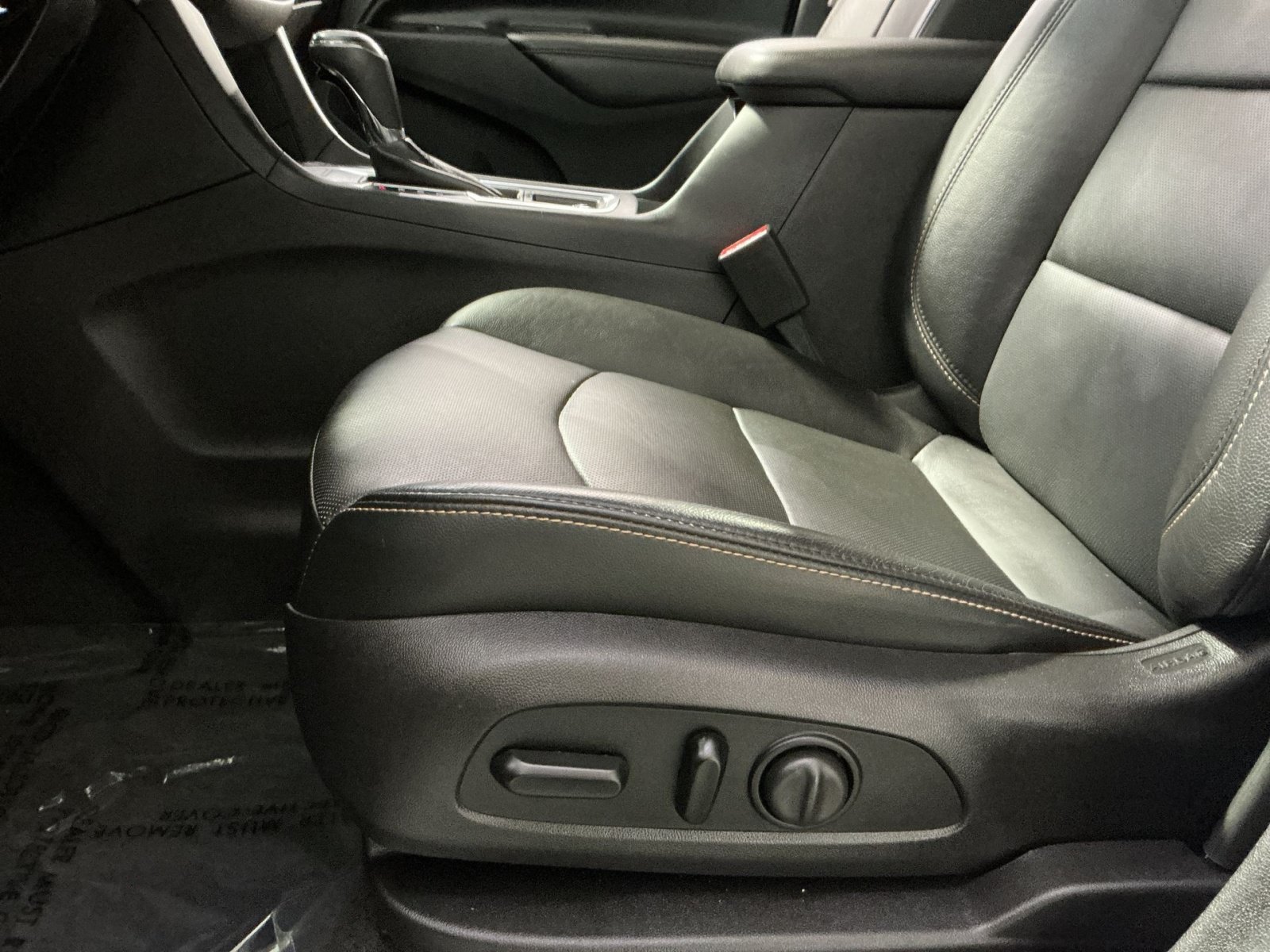 Used 2018 Chevrolet Equinox Premier AWD/4WD image 15