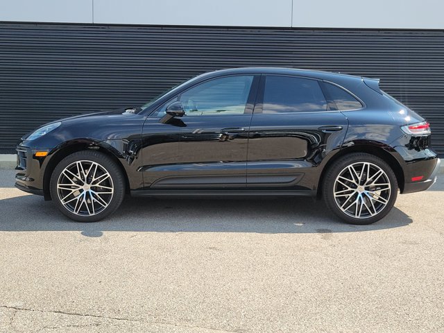 Used 2026 Porsche Macan AWD/4WD image 2