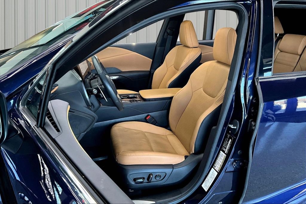 Used 2024 Lexus RX 350 AWD image 21