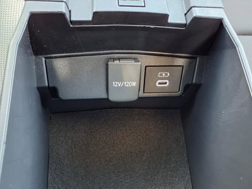 Used 2025 Toyota Corolla LE image 8