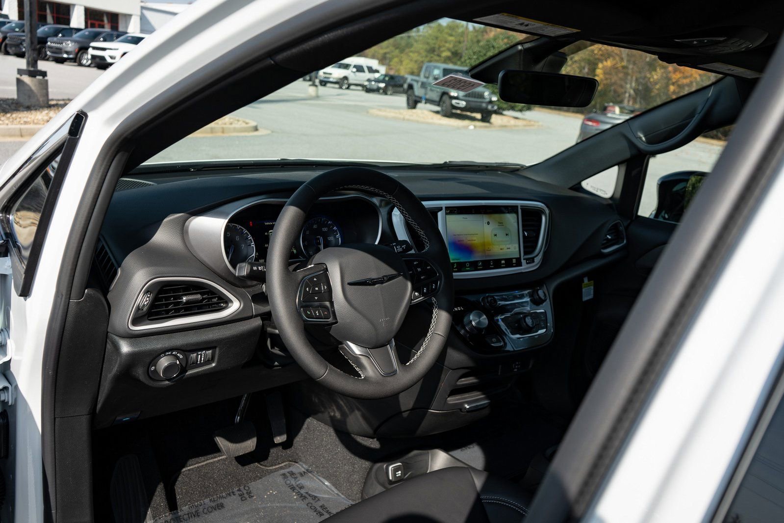 New 2026 Chrysler Voyager LX image 13