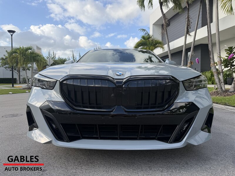 Used 2025 BMW 530i xDrive AWD/4WD image 22