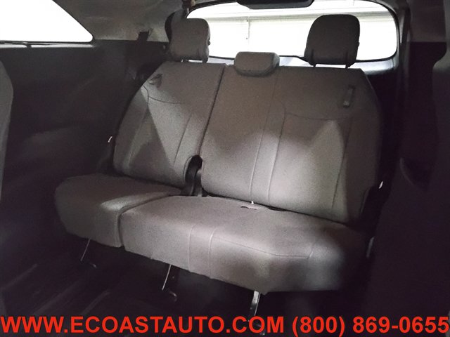 Used 2026 Toyota Sienna XLE AWD/4WD image 14