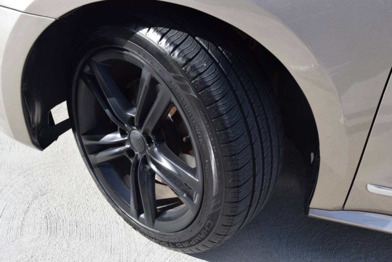 Used 2015 Volkswagen Passat TDI SE image 5