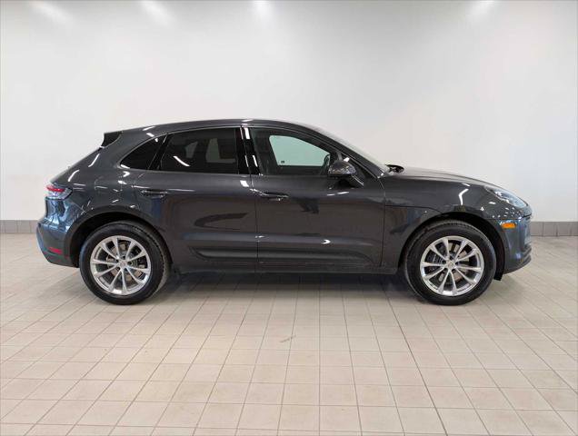 Used 2024 Porsche Macan AWD/4WD image 8
