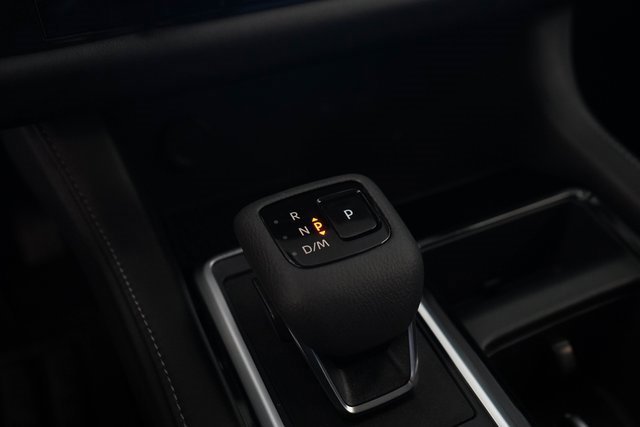 Used 2024 Nissan Pathfinder SV image 26