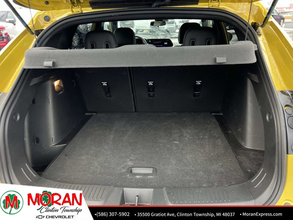 Used 2024 Chevrolet Trax RS w/ Driver Confidence Package image 12