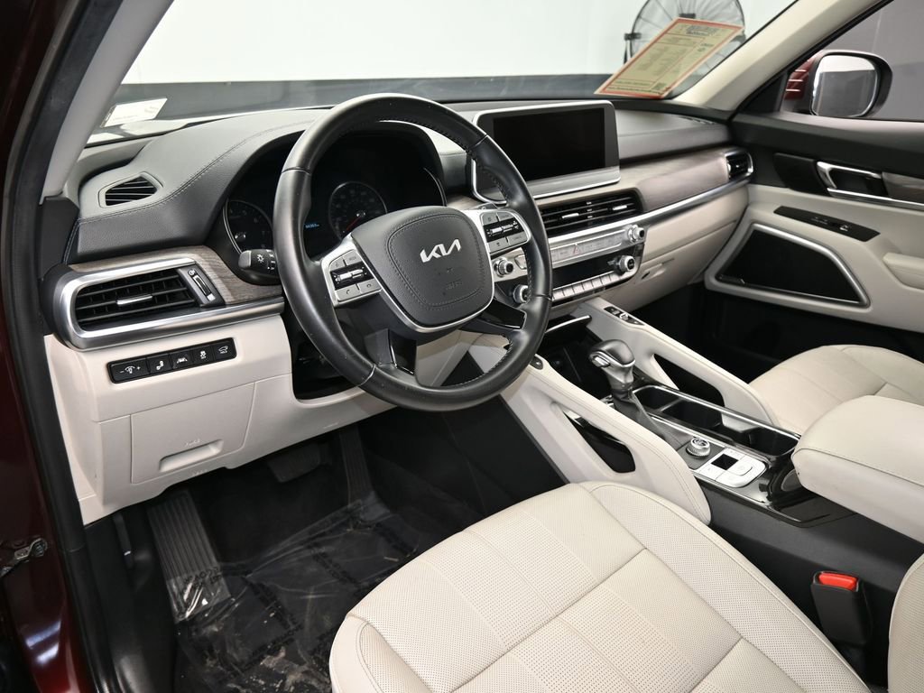 Used 2022 Kia Telluride EX w/ EX Premium Package image 10