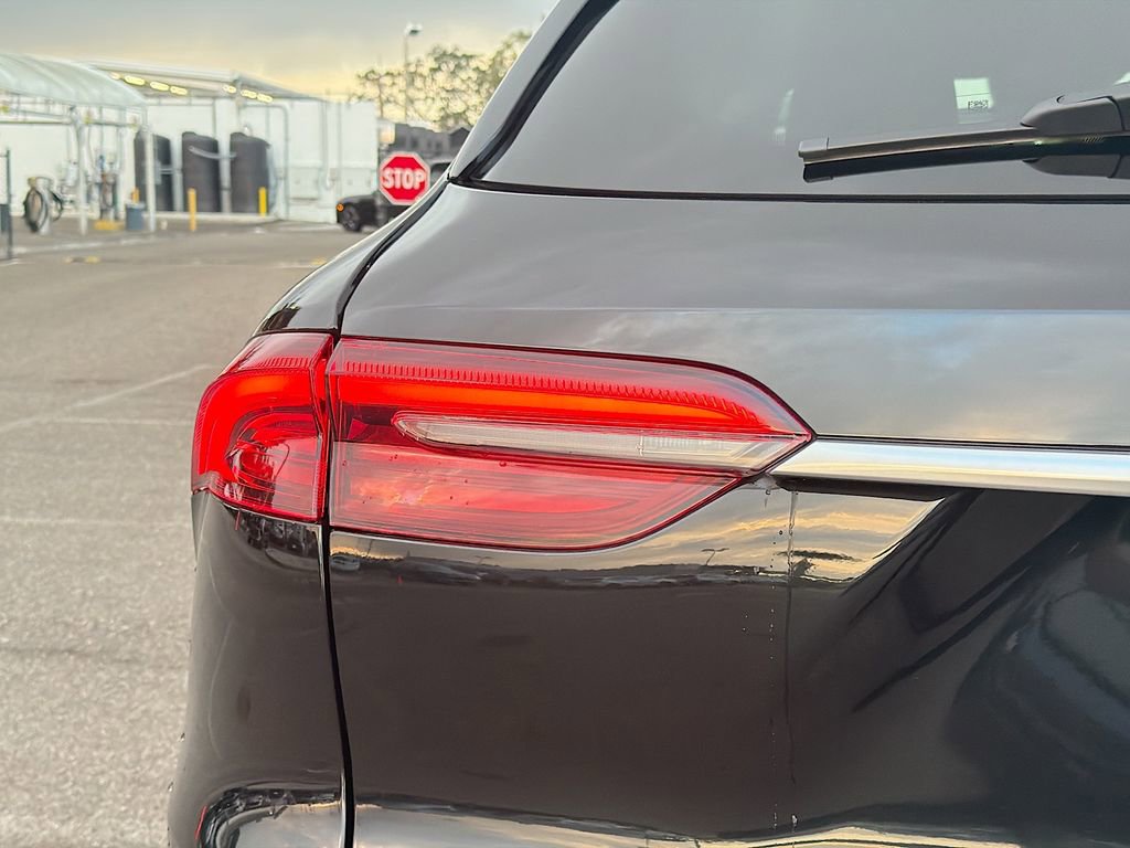 Used 2023 Maserati Grecale Modena image 10