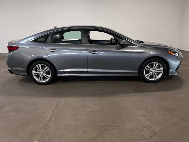 Used 2018 Hyundai Sonata SEL FWD image 2