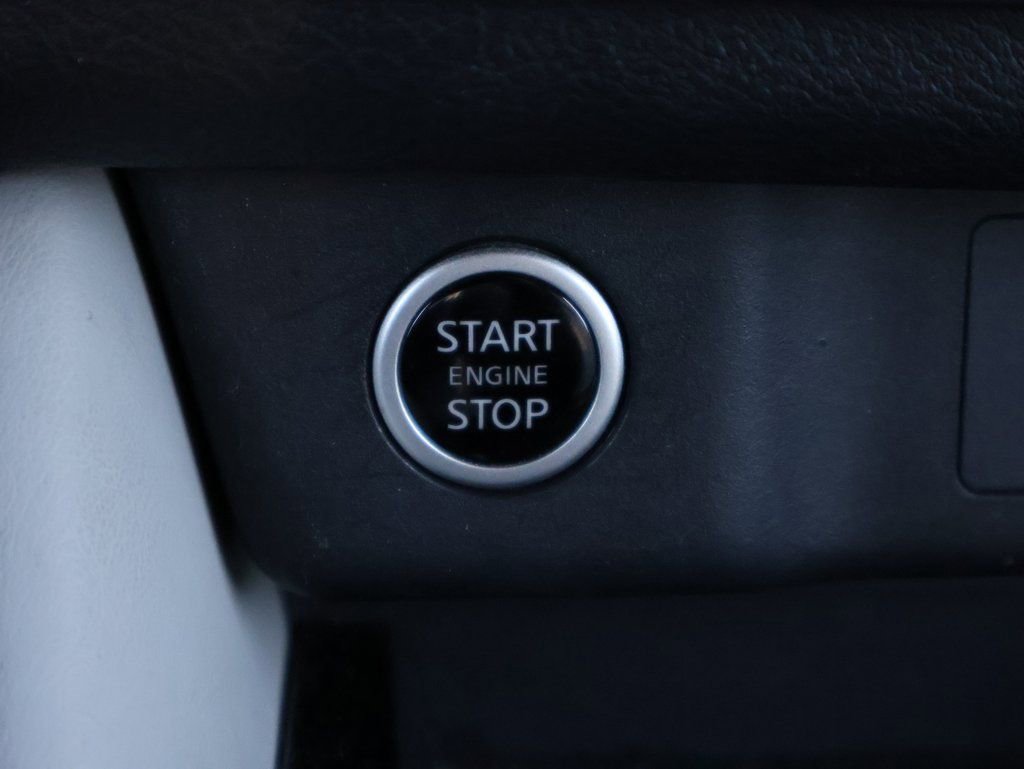 Used 2023 Nissan Rogue SL w/ SL Premium Package image 27