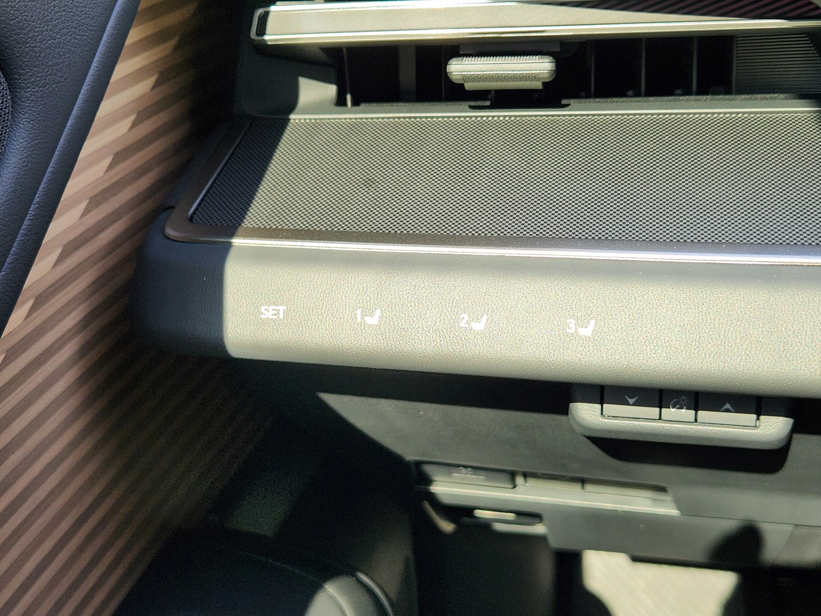 New 2026 Lexus ES 350e FWD image 16