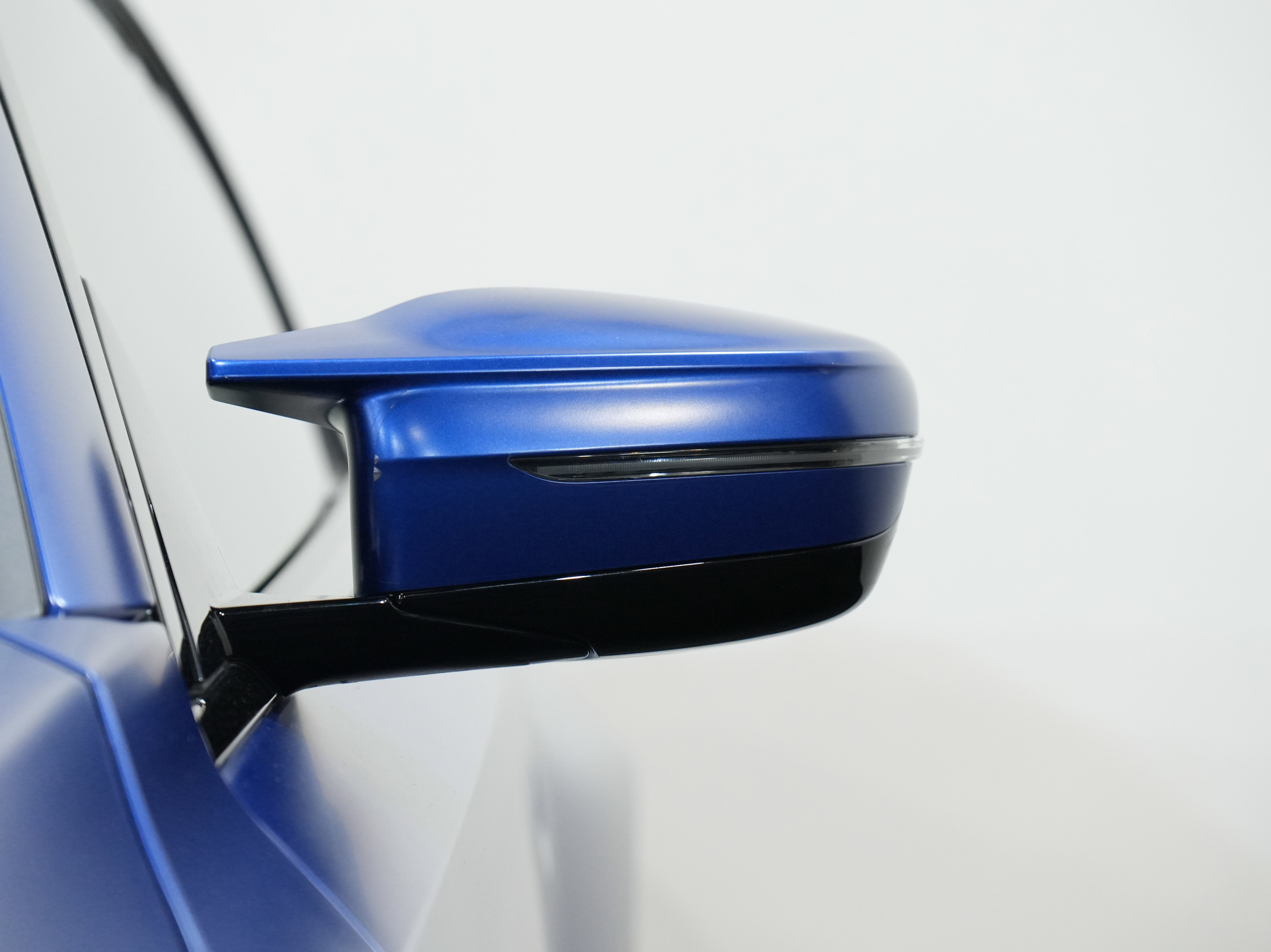 Used 2024 BMW M2 w/ Lighting Package image 11