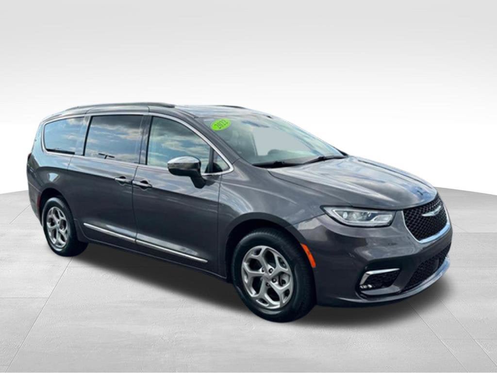 Used 2022 Chrysler Pacifica Limited AWD/4WD image 9