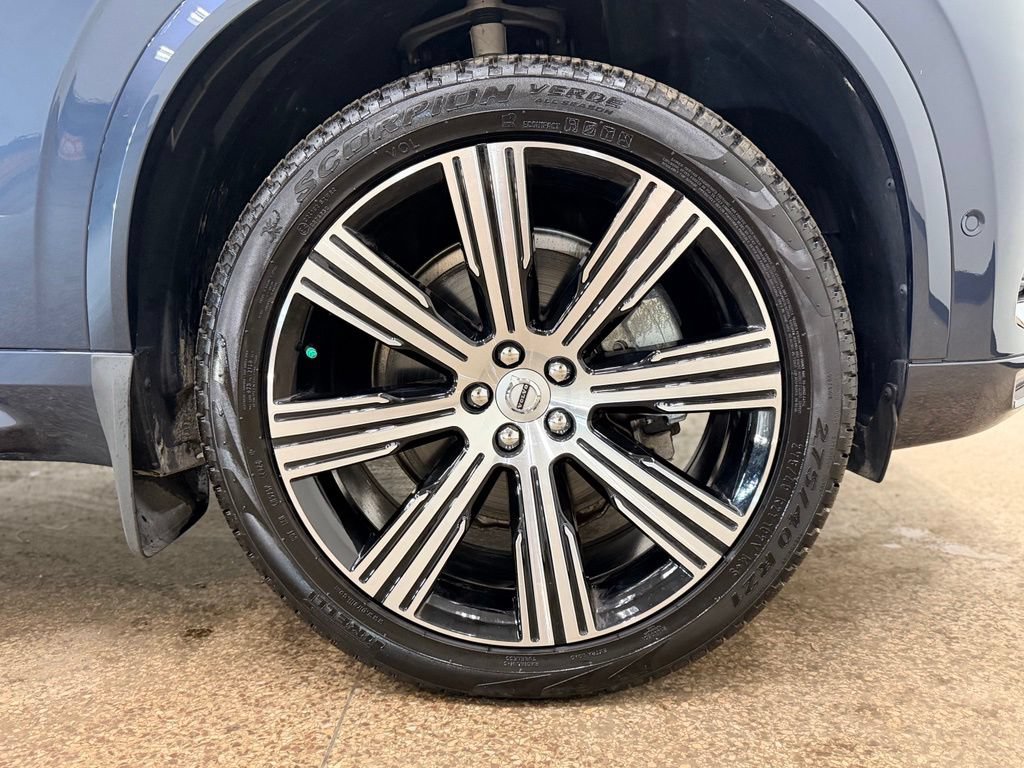 Used 2025 Volvo XC90 B6 Plus w/ Protection Package AWD/4WD image 27