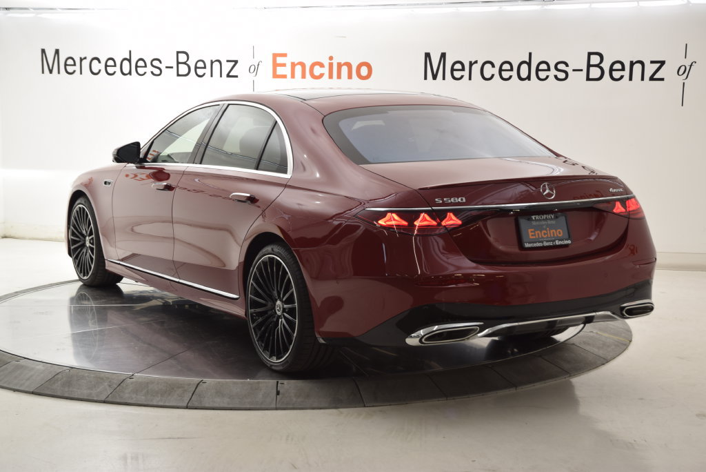 New 2027 Mercedes-Benz S 580 4MATIC Sedan image 4