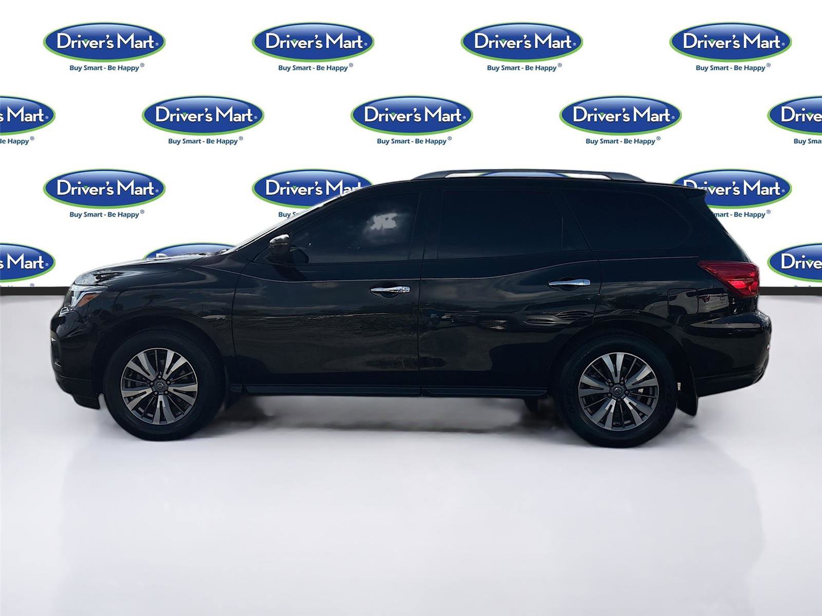 Used 2020 Nissan Pathfinder SV image 5