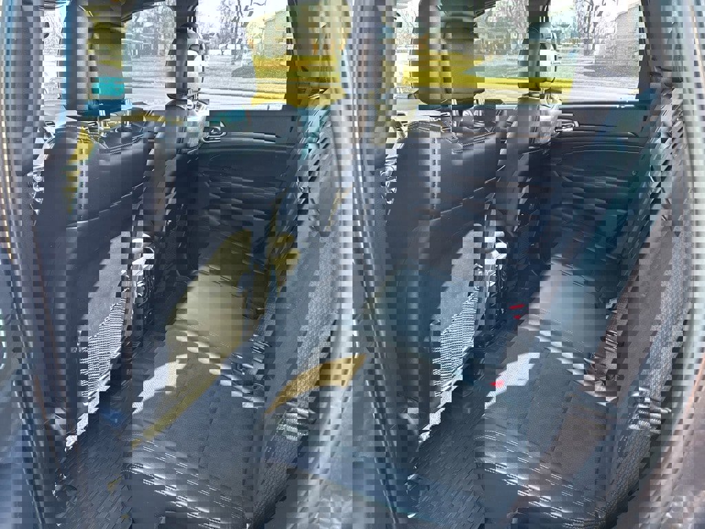 Used 2019 Jeep Grand Cherokee Altitude image 12