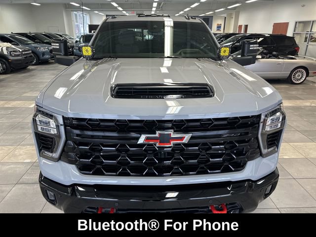 Used 2025 Chevrolet Silverado 2500 ZR2 w/ Technology Package AWD/4WD image 21