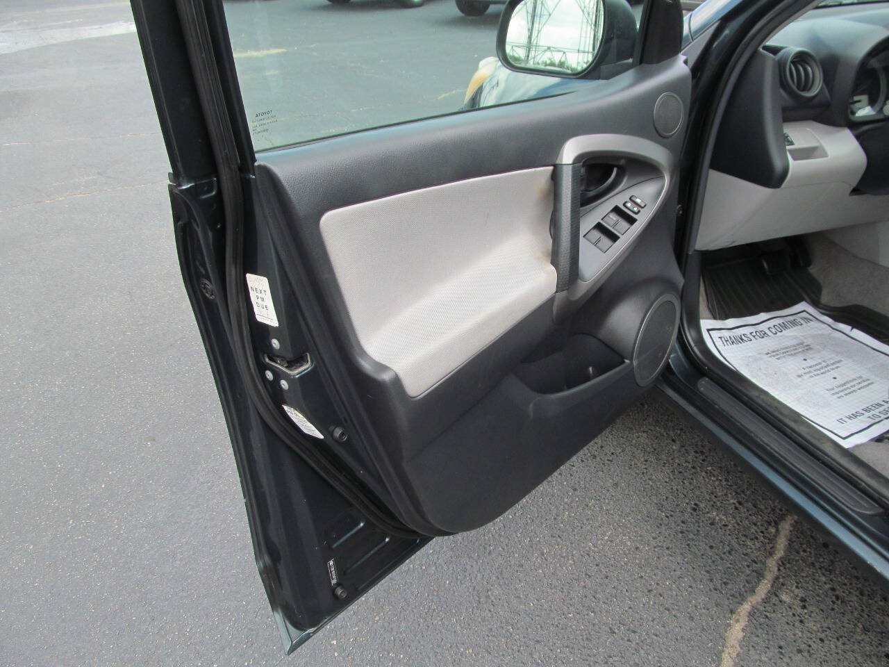 Used 2012 Toyota RAV4 4WD w/ Value Pkg image 7