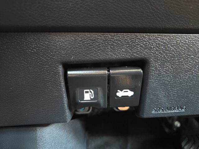 Used 2024 Nissan Kicks S FWD image 30