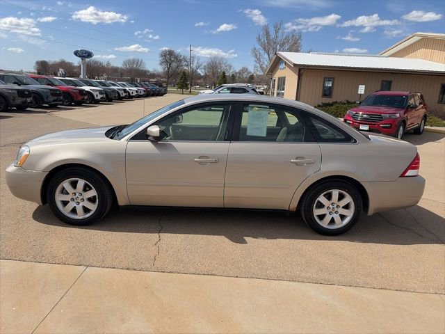 Used 2005 Mercury Montego Luxury image 4