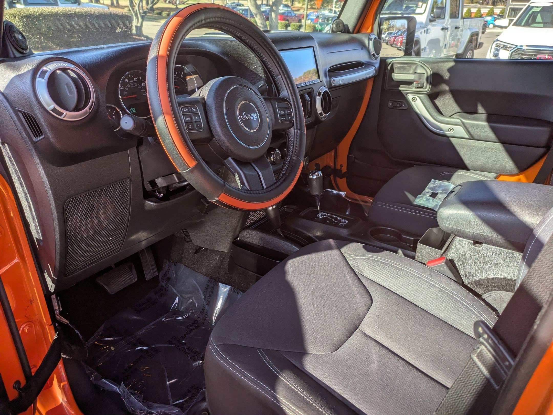 Used 2013 Jeep Wrangler Unlimited Sahara w/ Dual Top Group image 9