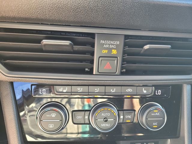 Used 2021 Volkswagen Jetta SE w/ SE Cold Weather Package image 24