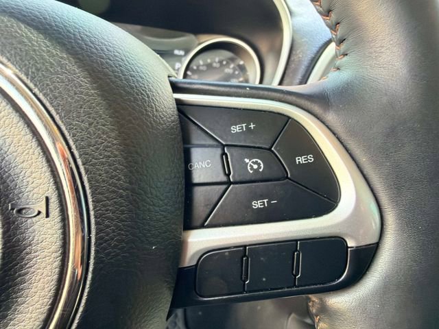 Used 2017 Jeep Compass Latitude w/ Popular Equipment Group FWD image 29