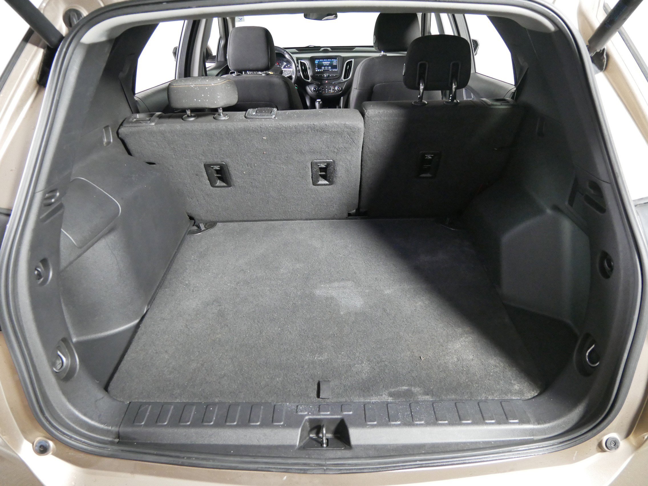 Used 2019 Chevrolet Equinox LT image 18