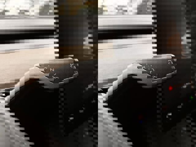 Used 2023 Tesla Model 3 Standard Range image 19