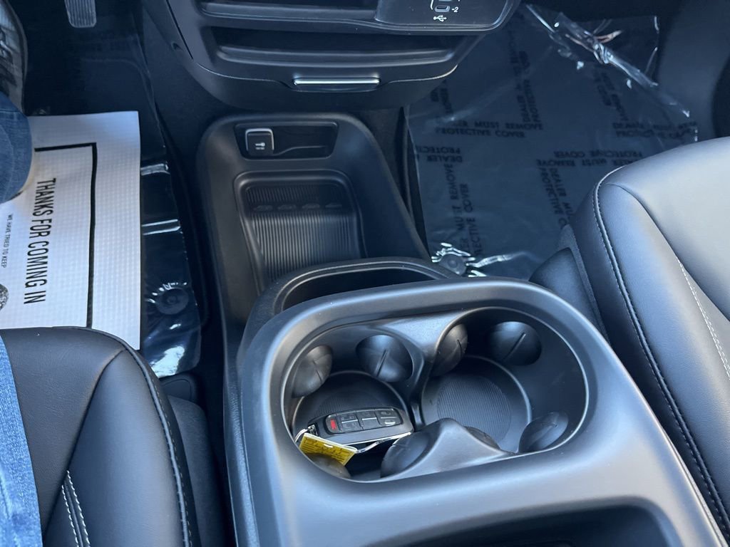 New 2026 Chrysler Pacifica Select w/ S Appearance Package image 21