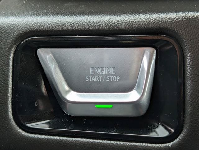 Used 2025 GMC Yukon Denali AWD/4WD image 19
