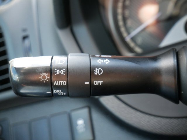 Used 2015 Toyota Venza LE FWD image 18