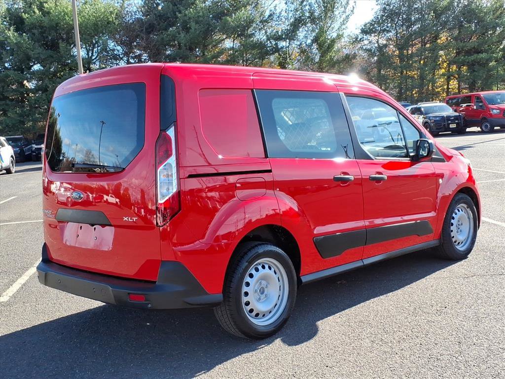 Used 2022 Ford Transit Connect XLT image 7