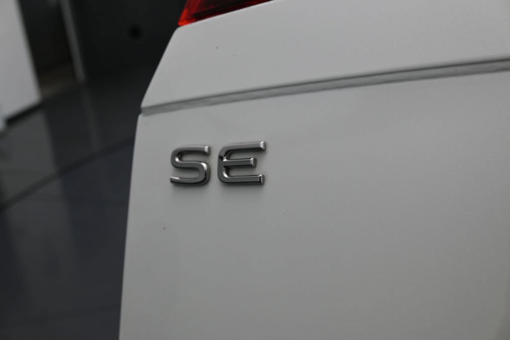 Used 2023 Volkswagen Tiguan SE FWD image 36