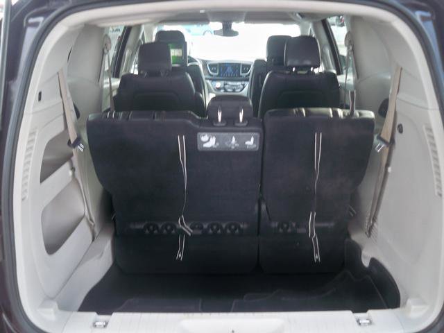 Used 2017 Chrysler Pacifica Touring-L Plus w/ Tire & Wheel Group image 17