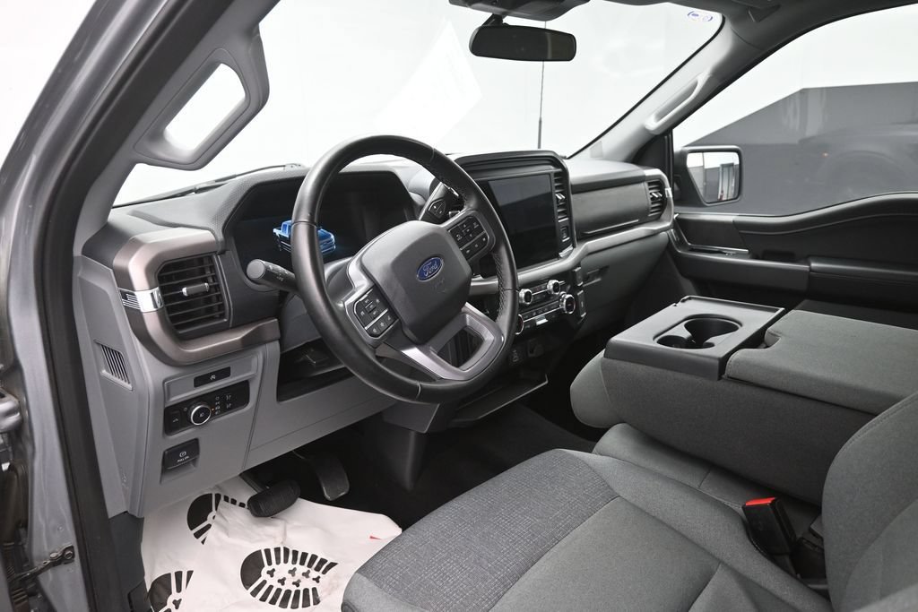 Used 2025 Ford F150 XLT w/ Equipment Group 301A Standard RWD image 19