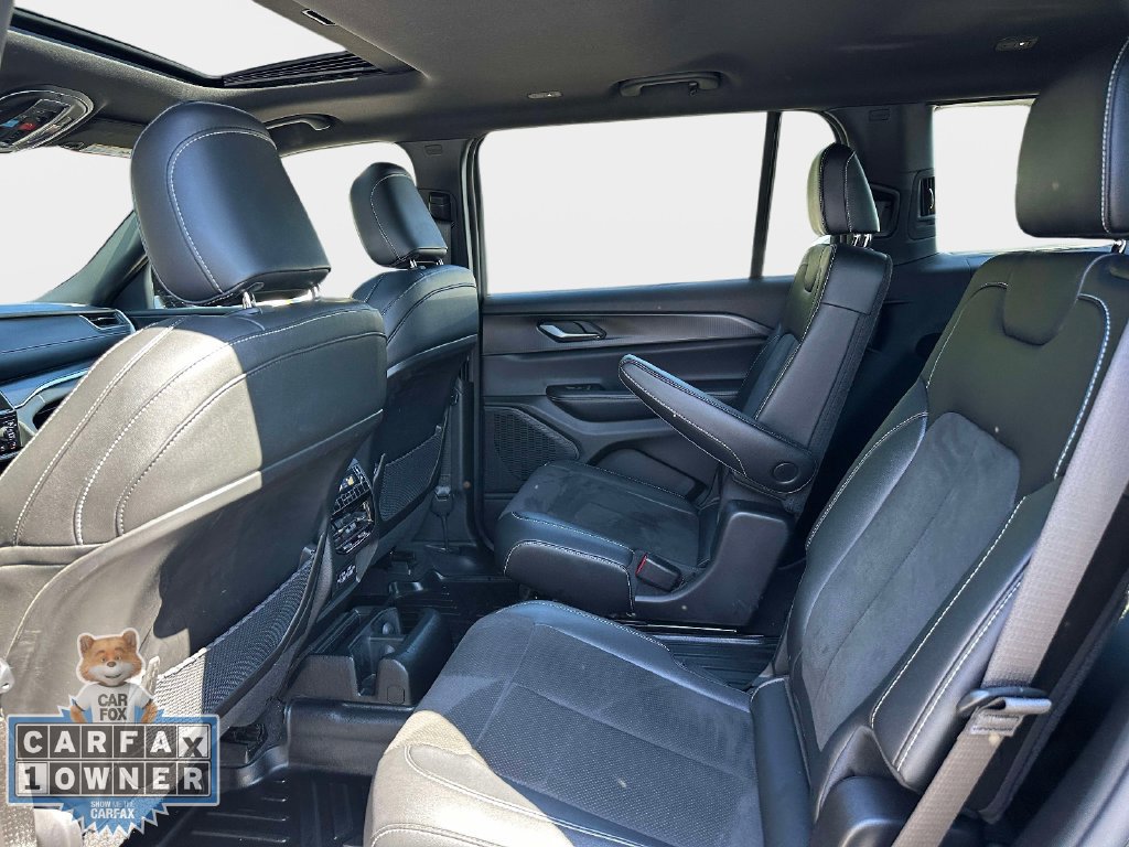 Used 2023 Jeep Grand Cherokee L Laredo AWD/4WD image 14