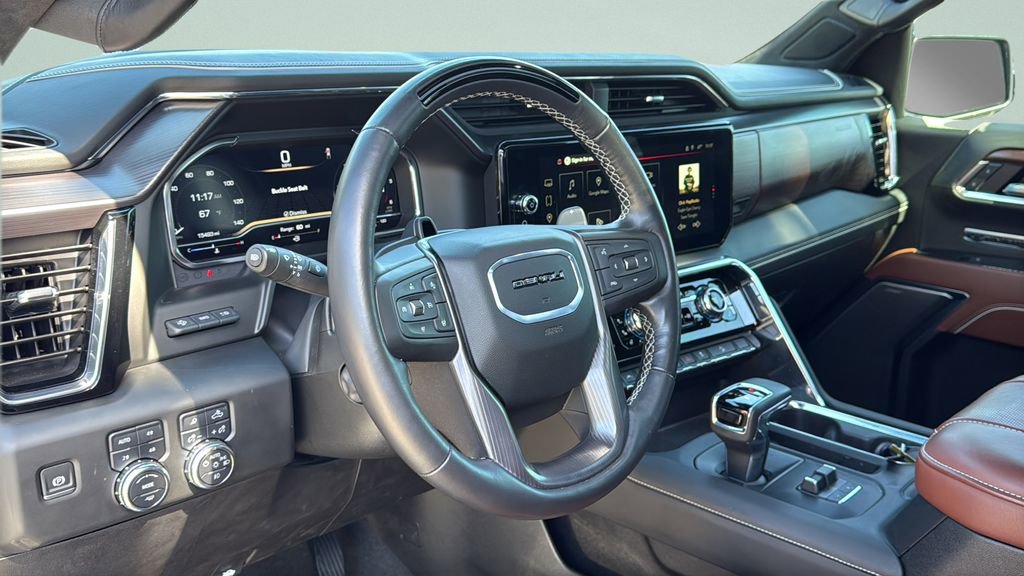 Used 2025 GMC Sierra 1500 Denali Ultimate image 9