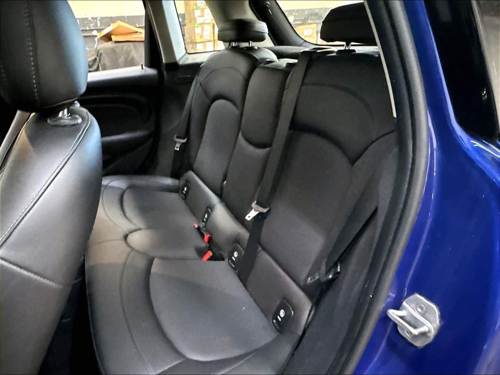 Used 2020 MINI Cooper 4-Door Hardtop FWD image 28
