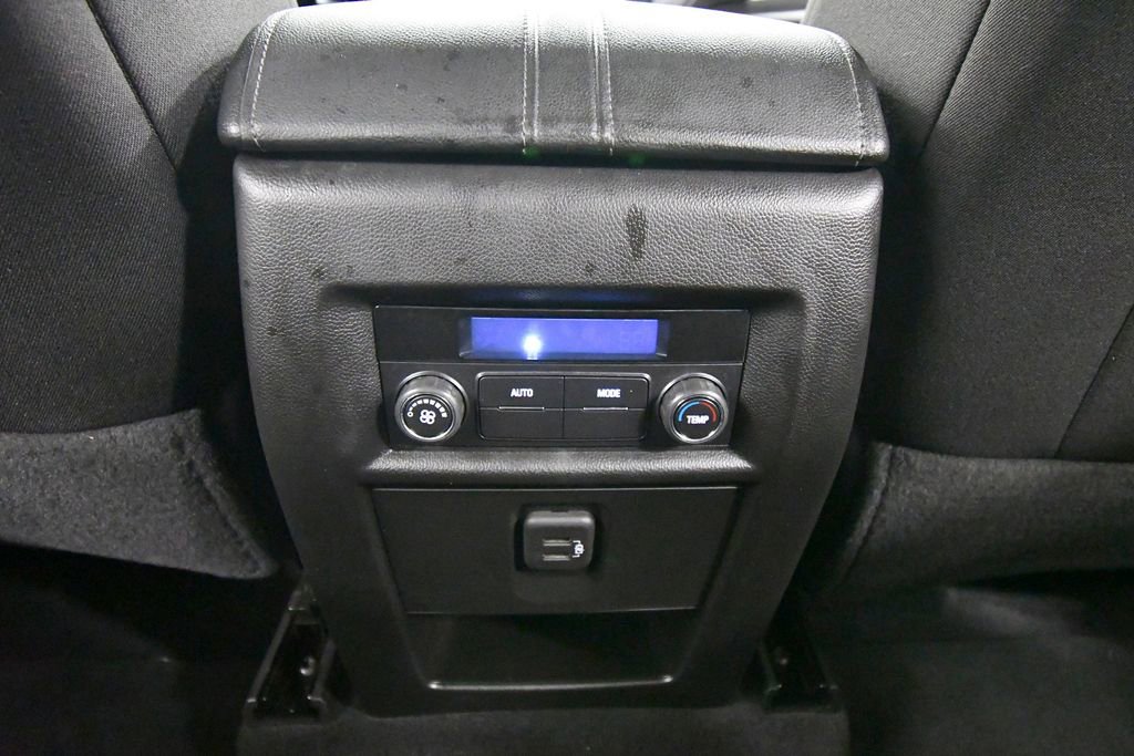 Used 2023 Chevrolet Traverse LT AWD/4WD image 16